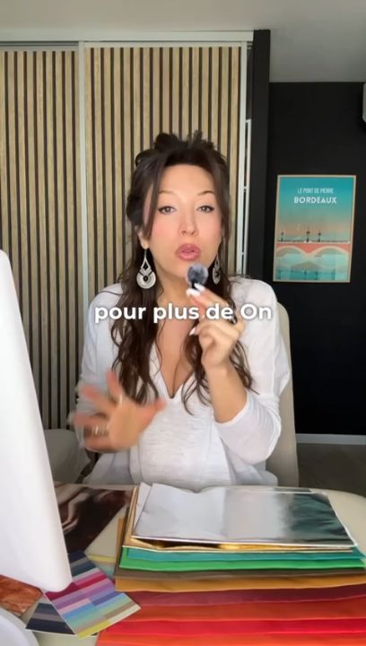 Le noir va-t-il aux blondes ? La vraie réponse