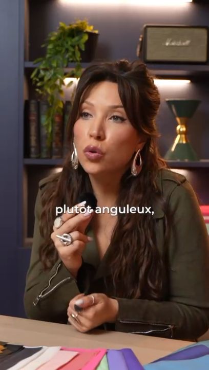 Visage diamant ou hexagonal : lunettes et coupe de cheveux