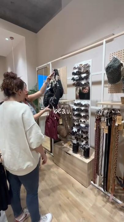 Le pouvoir des accessoires : comment ils transforment un look